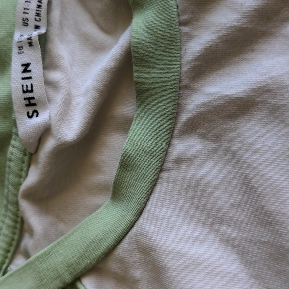 Cropped tee - Picture 3 of 3